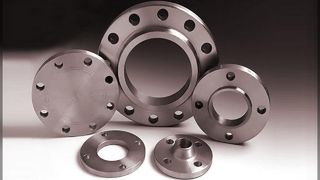 Flanges de cobre-níquel: resistência incomparável à corrosão da água do mar para tubulação marítima confiável.